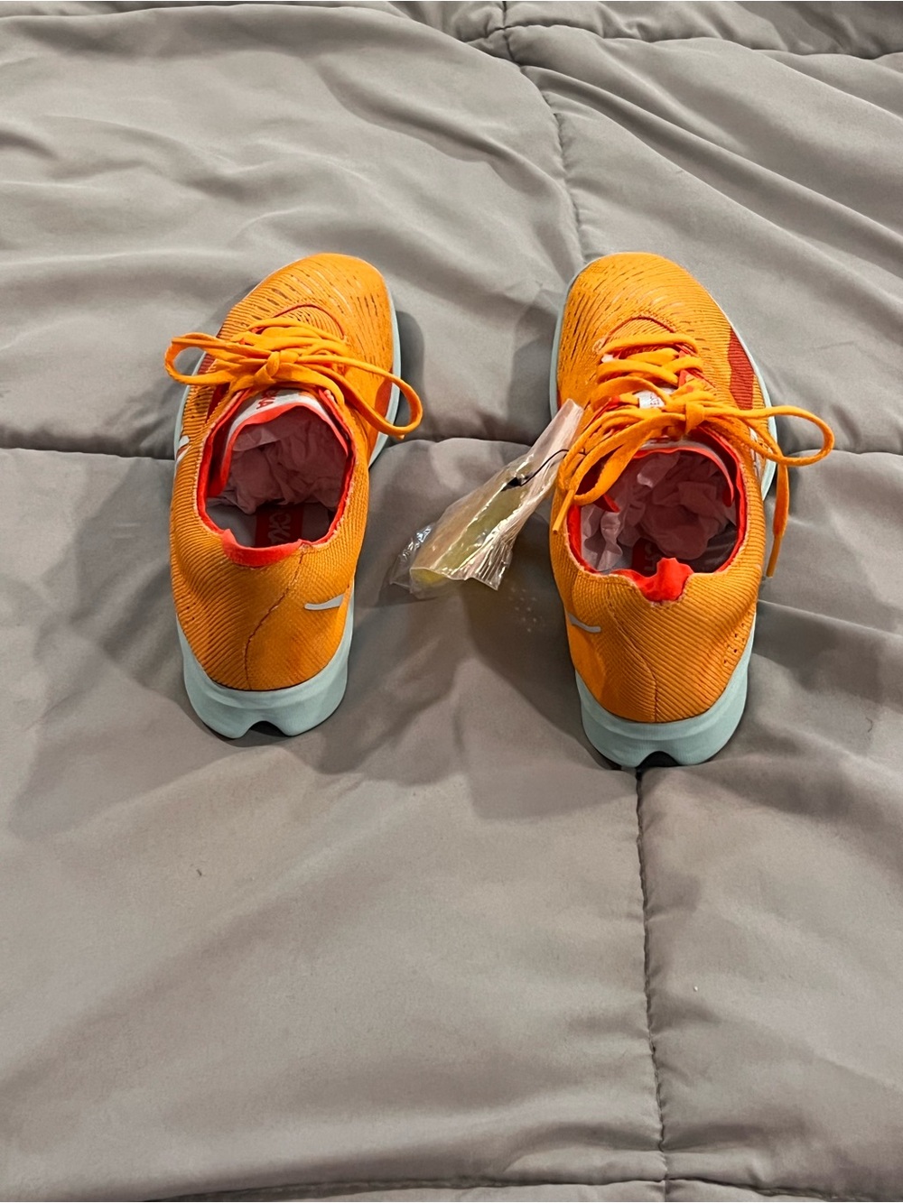 Hoka Women's Cielo X LD Track and Field Spike Shoes Cleat Orange size 9 - Picture 2 of 4